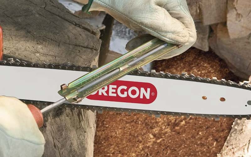 Best Manual Chainsaw Sharpener

Oregon Universal Chainsaw Field 7pc Sharpening Kit 617067