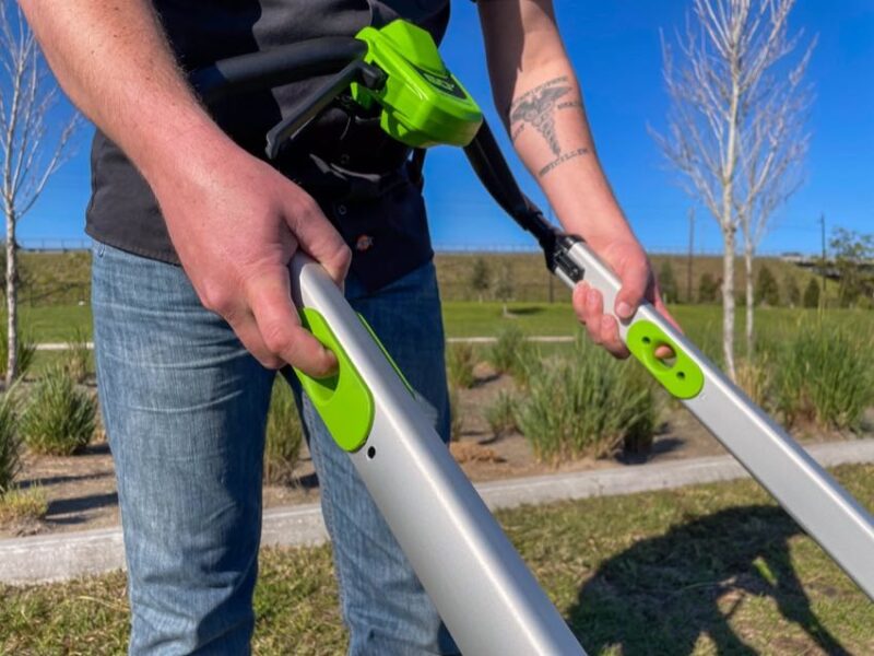Handle adjustment