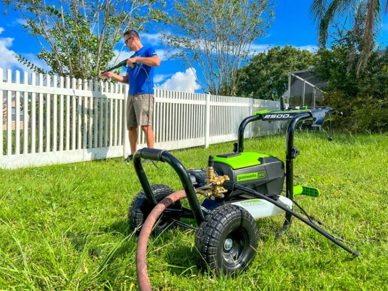 Greenworks Commercial 2500 PSI